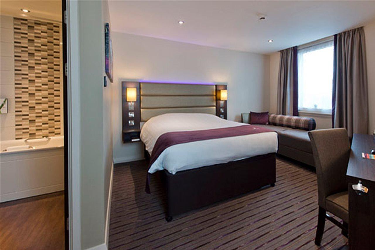 Premier Inn London Bromley Exterior foto